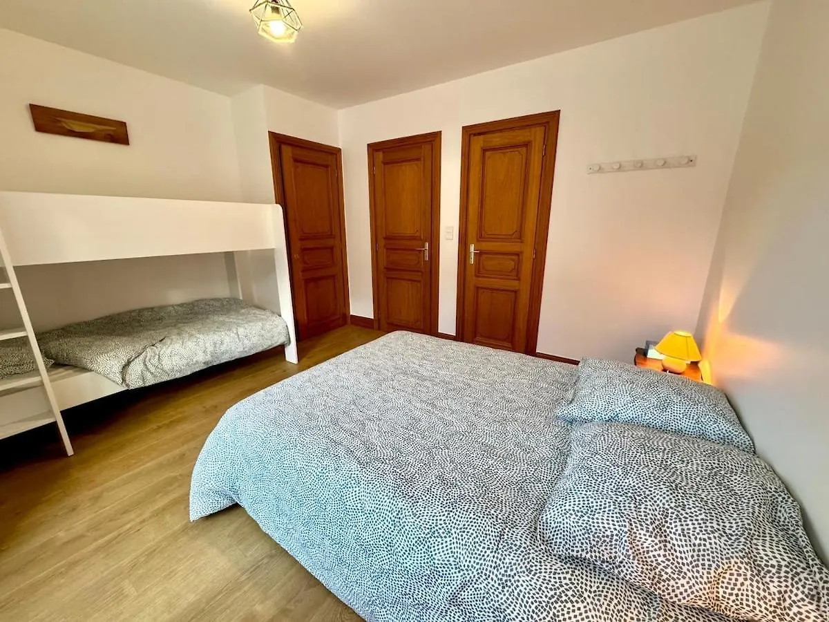 Ferienhaus Ker-Roudy, Gite Spatieux A Deux Pas Du Plan D'Eau Étel